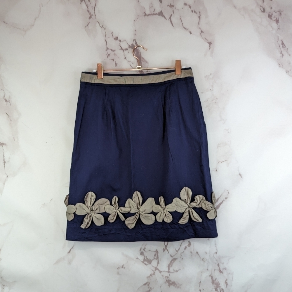 Boden Skirt Womens 6 Blue Tan Flower Motif Applique Pencil Silk Cotton Ribbon